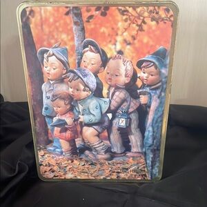 Charming Autumn Scene Decorative Tin 1993 m.j.Hummel